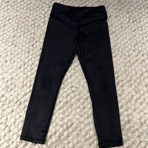 Zyia Active Black 7-8 Leggings with Black Wave Pattern